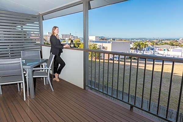 Gladstone Heights Executive Apartments