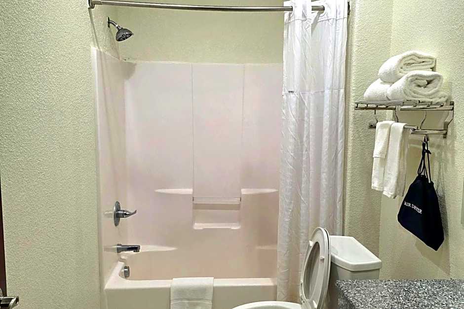 Ramada by Wyndham South Waco