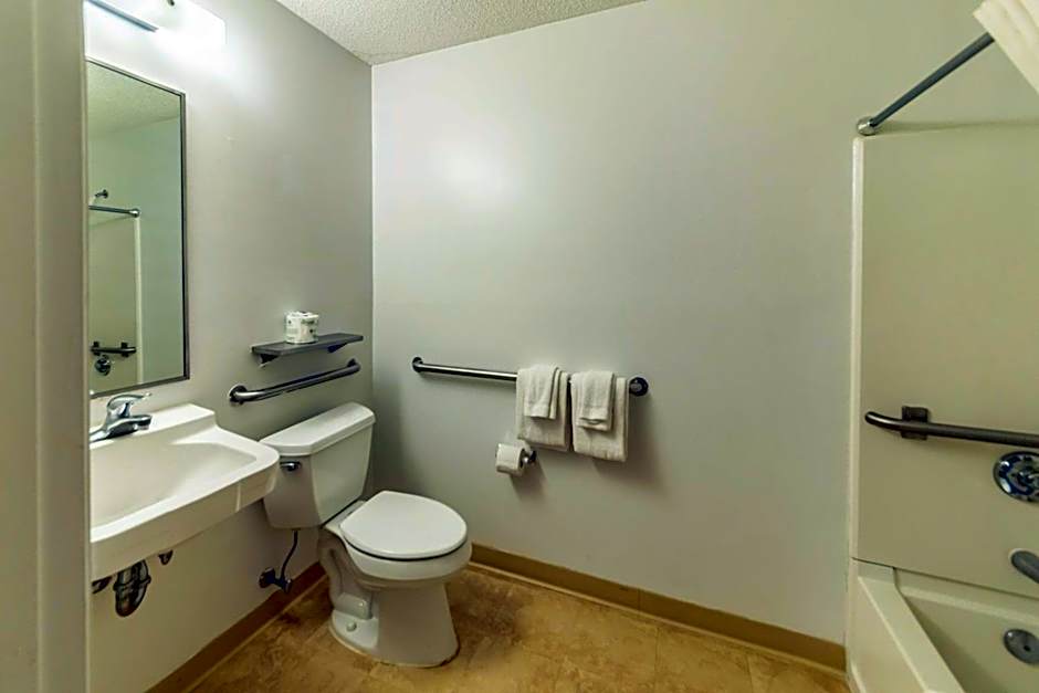 Studio 6 Greensboro NC I40