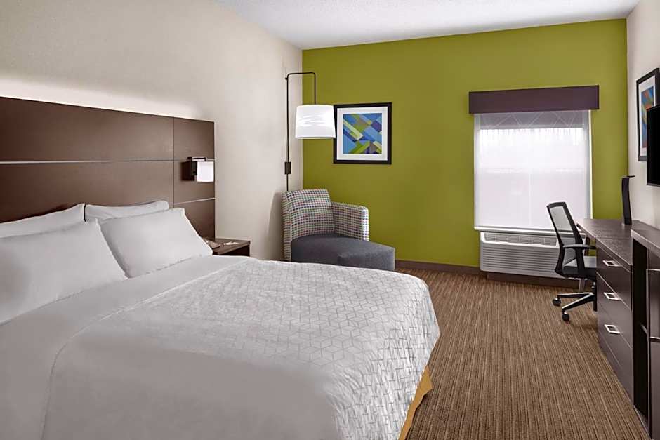Holiday Inn Express & Suites Asheville SW - Outlet Ctr Area By IHG