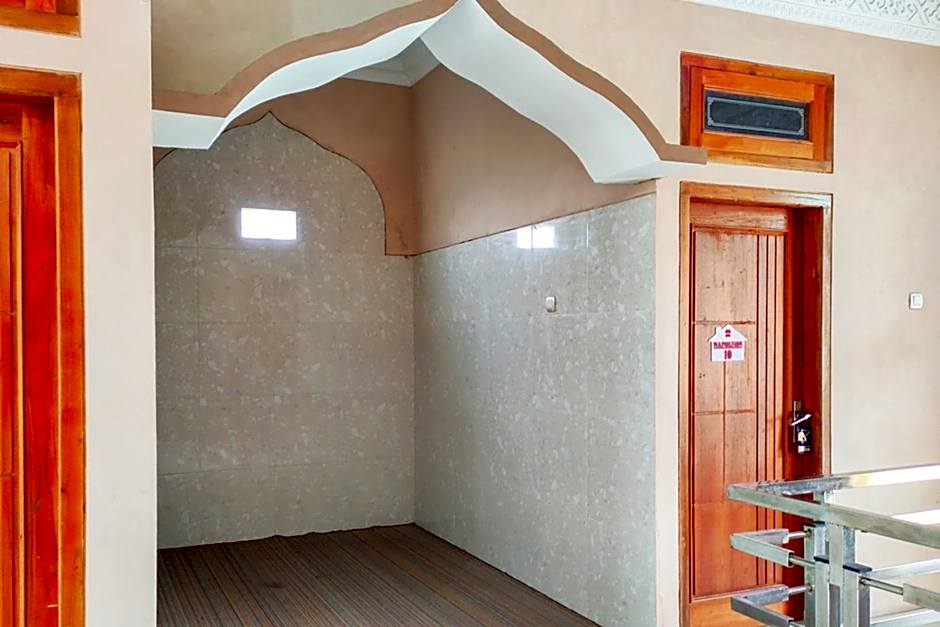 RedDoorz near Agrowisata Kebun Teh Dieng