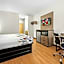 Red Roof Inn & Suites Houma