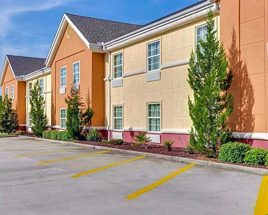 Quality Inn & Suites Slidell