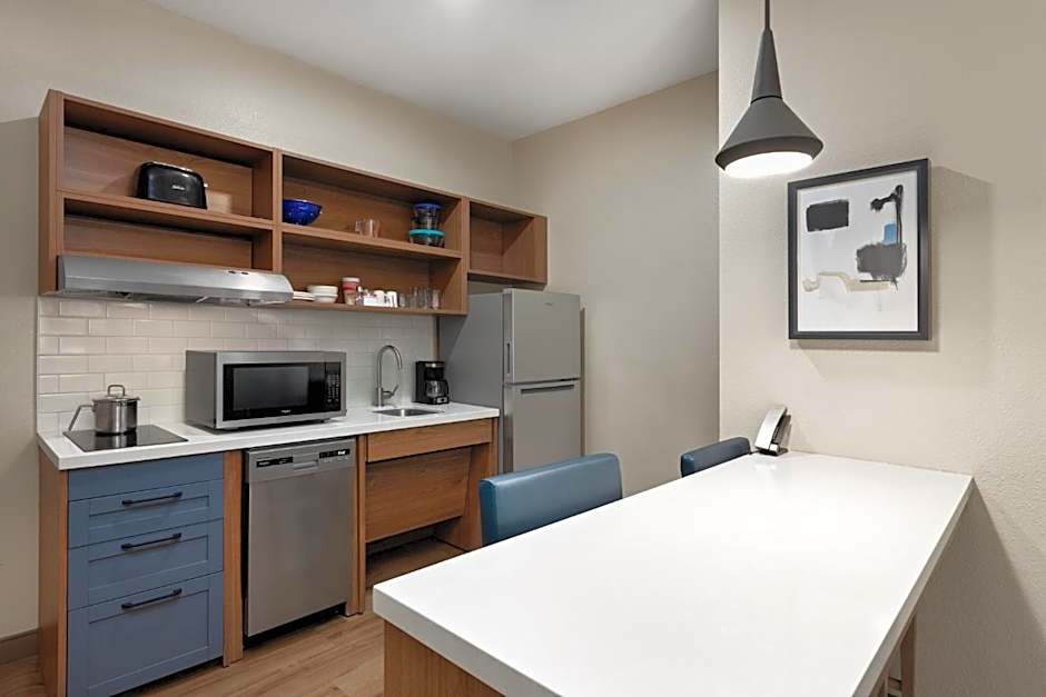 Candlewood Suites Mobile-Downtown By IHG