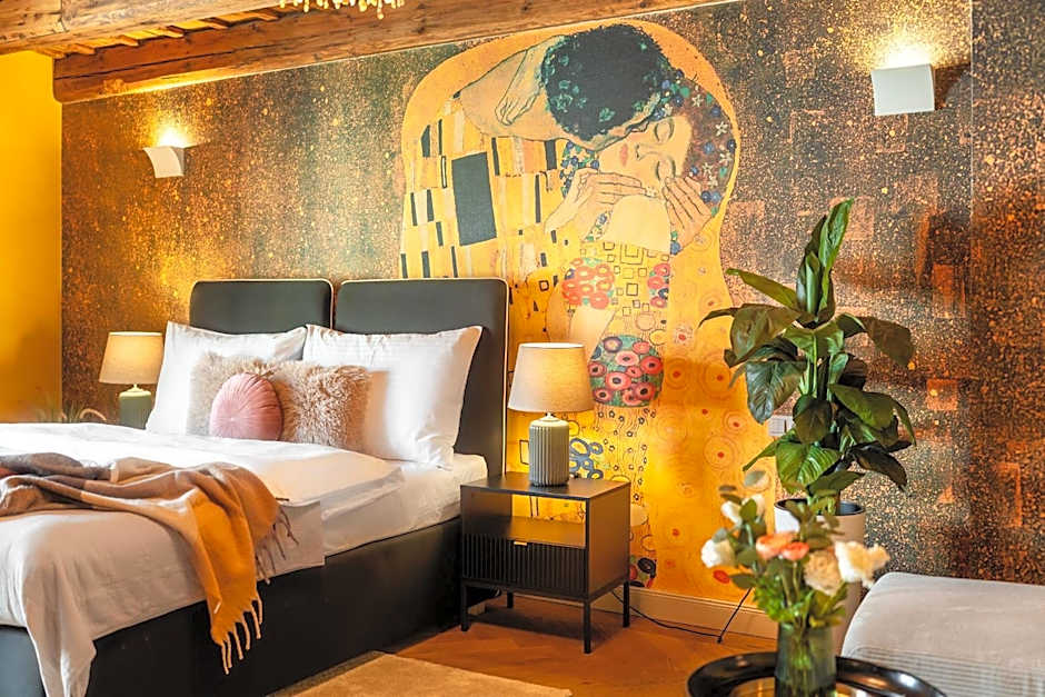 Old Royal Post Boutique Hotel & Premium Suites