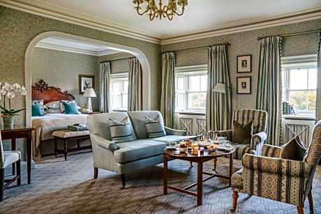 Manor House Executive, Guest room, 1 King, River view