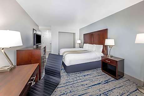 King Room - Mobility Access/Non-Smoking