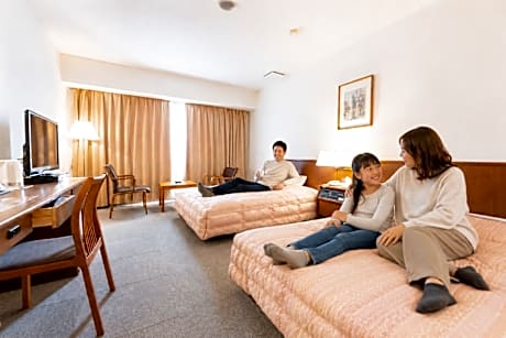 Superior Twin Bed - Non-Smoking