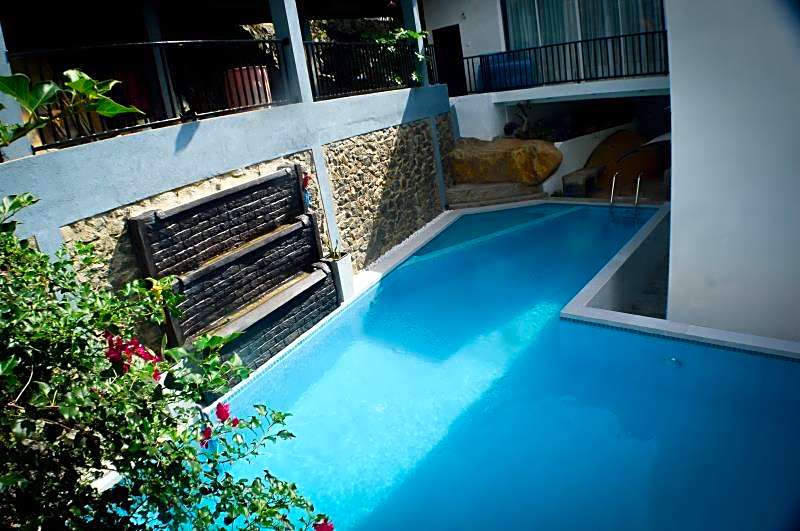 Villa Baywatch Rumassala