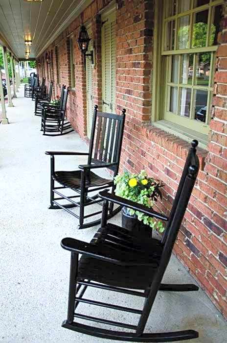 Hillwinds Inn - Blowing Rock