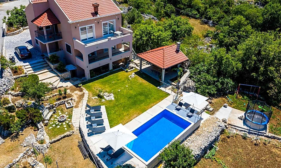 Villa Majkovica