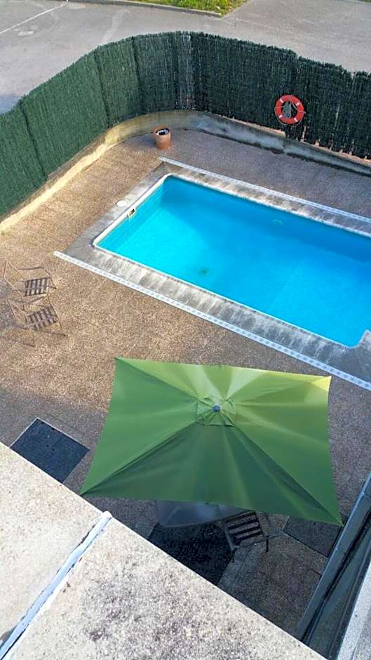 Puerta de Santillana