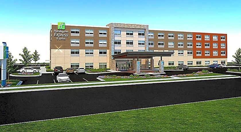 Holiday Inn Express & Suites Brevard - City Center By IHG