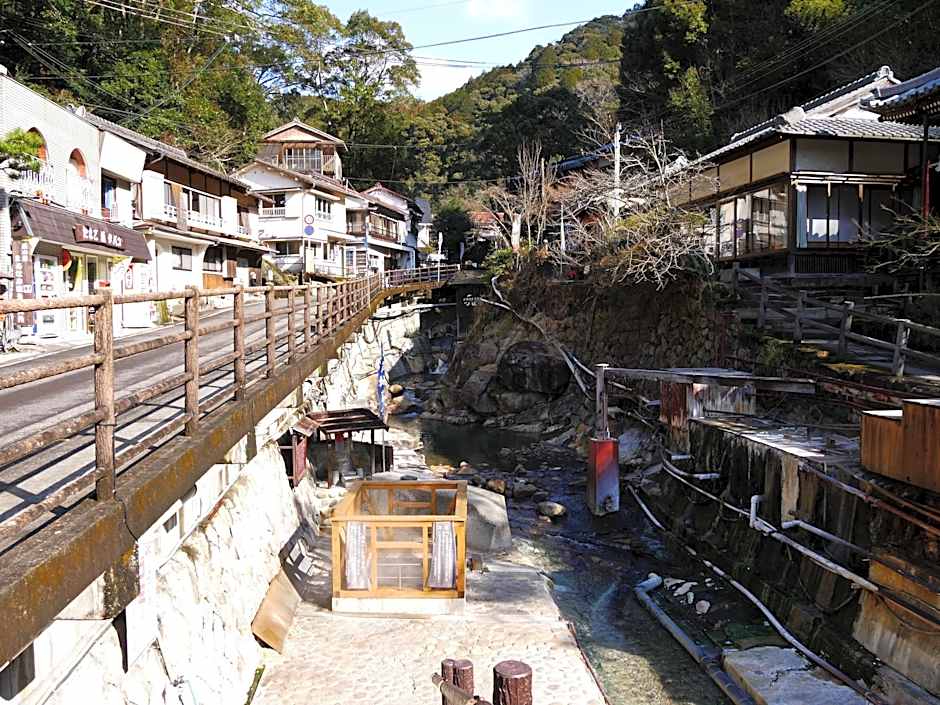 J-Hoppers Kumano Yunomine Guesthouse