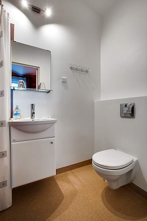 Janne Hotel with Self Check-in