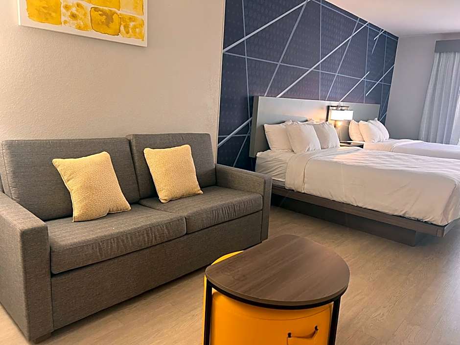 Comfort Suites Airport Louisville