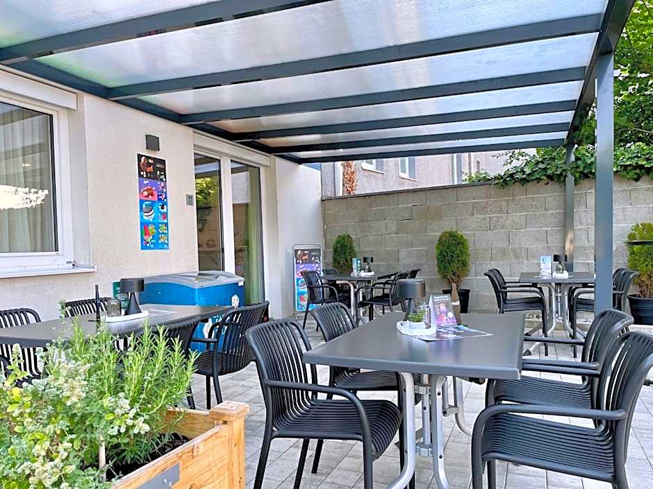 SHOME Hotel Graz I Self-Check-In I Free Parking