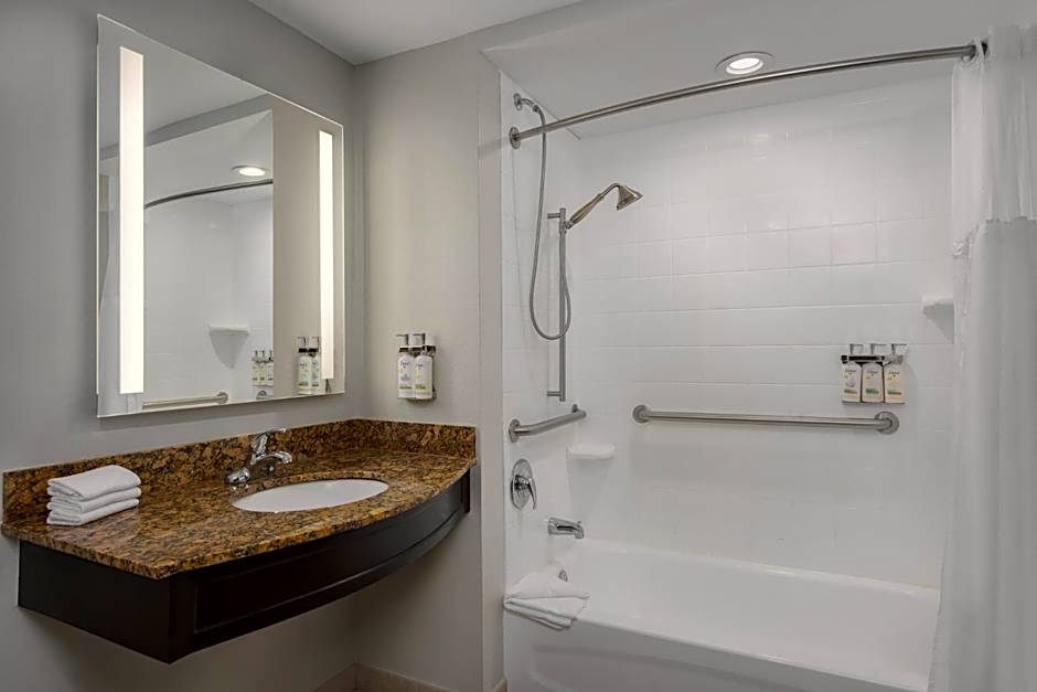 Holiday Inn Express & Suites Miami Kendall By IHG