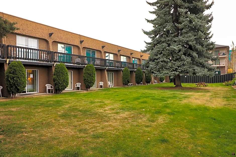 Divya Sutra Plaza and Conference Centre, Vernon