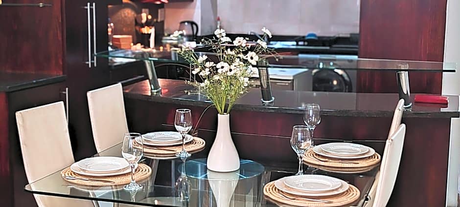 Gateway Oceans - 2 Adults & 4 Children ONLY - Families or 1 Couple only - No parties