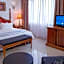 Palms Hotel