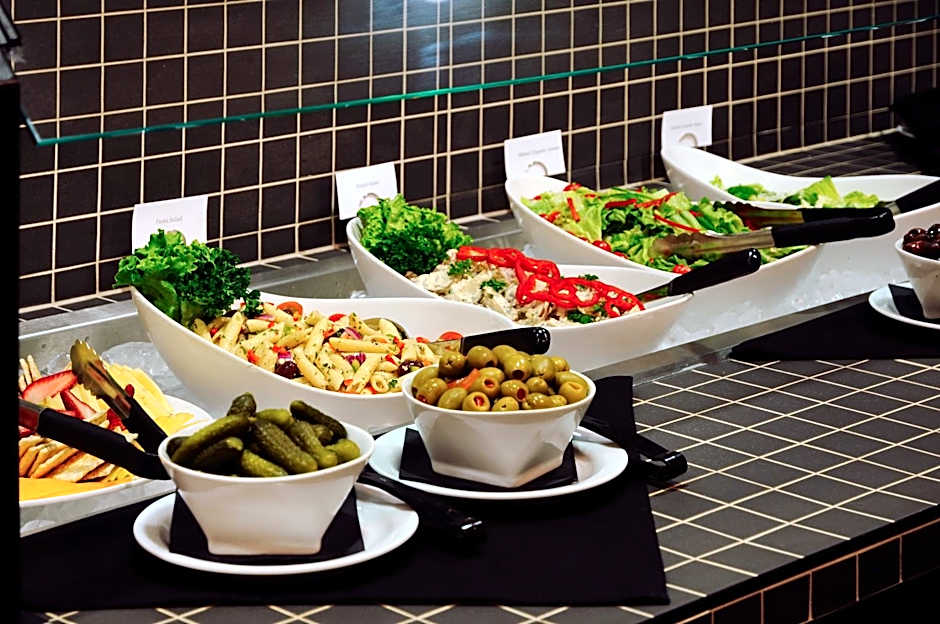 Chateau Nova Yellowhead