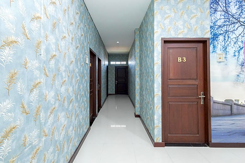 RedDoorz Near Universitas Wijaya Kusuma – Surabaja, IL