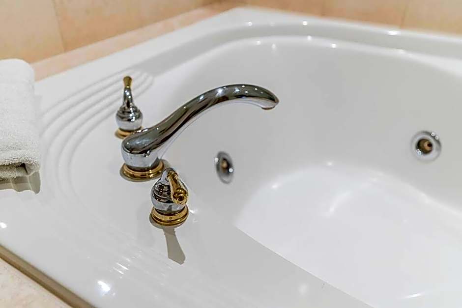 Spacious Hideaway in Nature