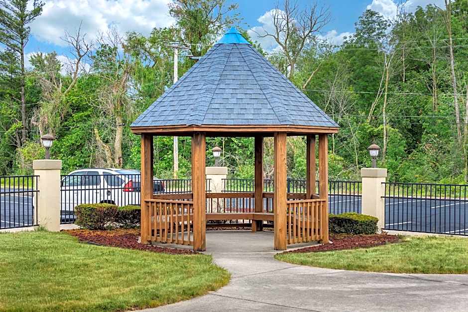 Comfort Suites Marion North