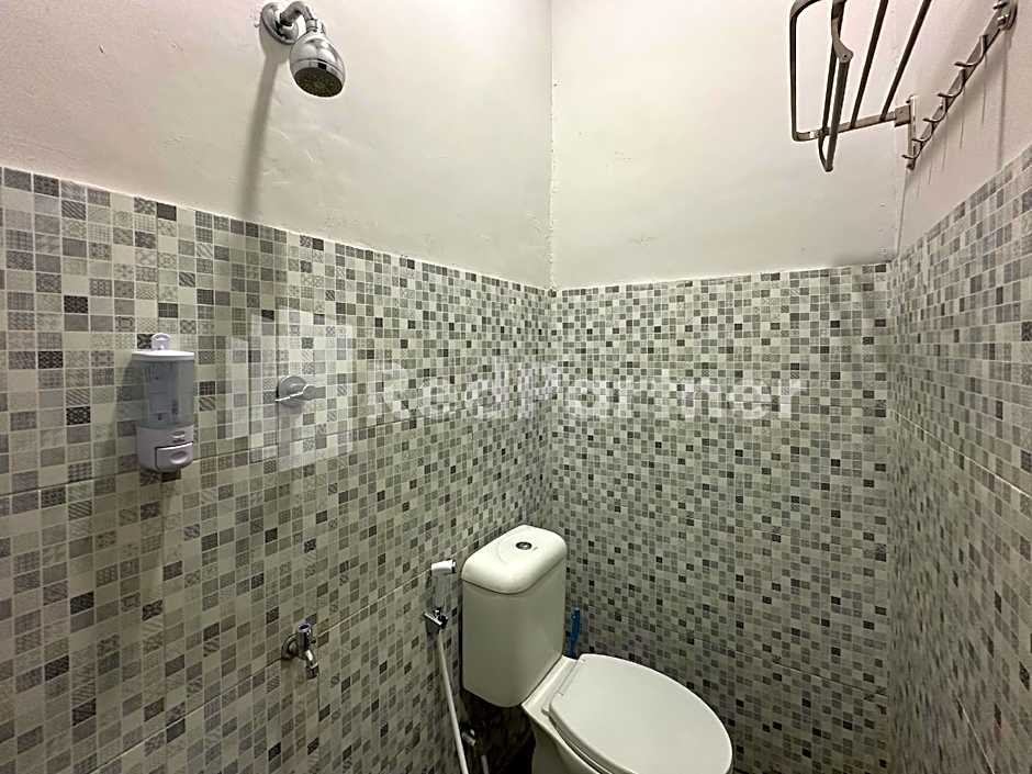 Salim Living RedPartner