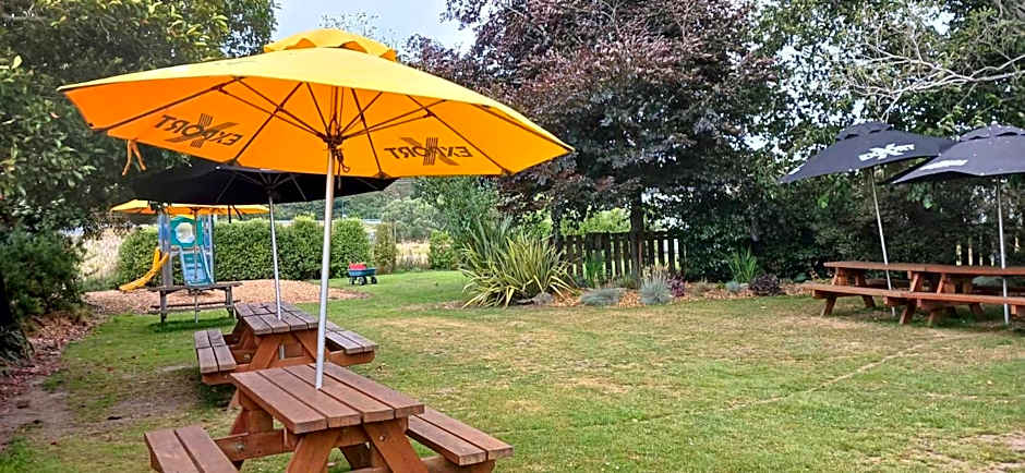 Beaumont Hotel and Holiday Park
