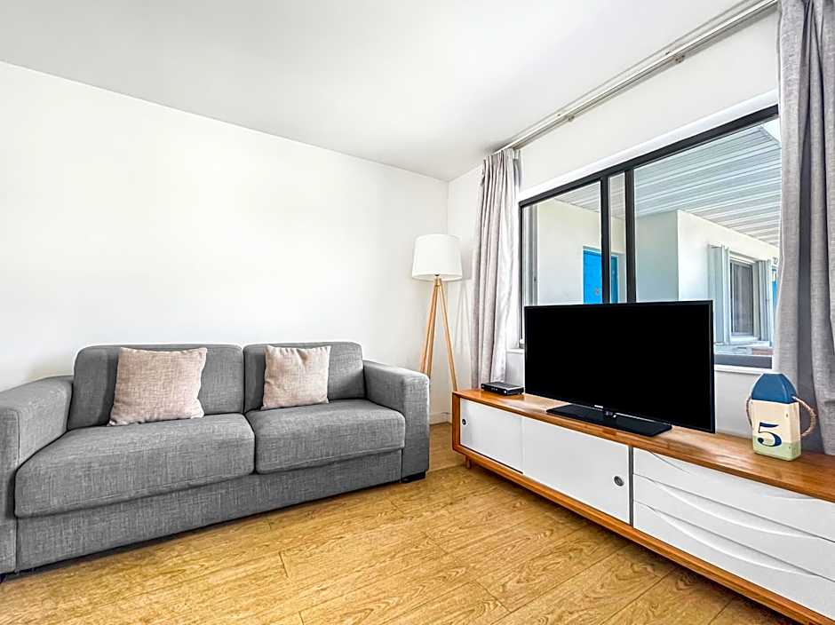Ocean Sound's Hotel