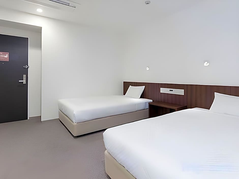 Quintessa Hotel Kokura Comic & Books