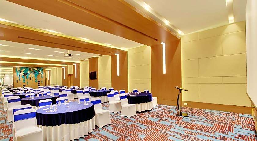 Holiday Inn Bengaluru Racecourse By IHG