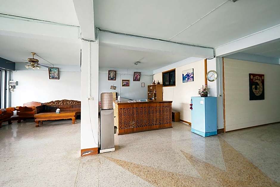 Parichart Place