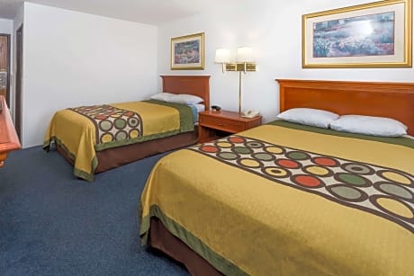 2 Queen Beds Non-Smoking