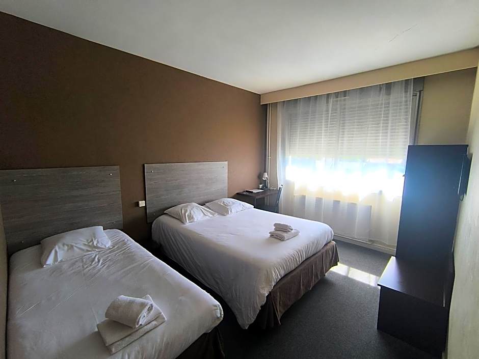 Adonis Lyon Est Hôtel Artys