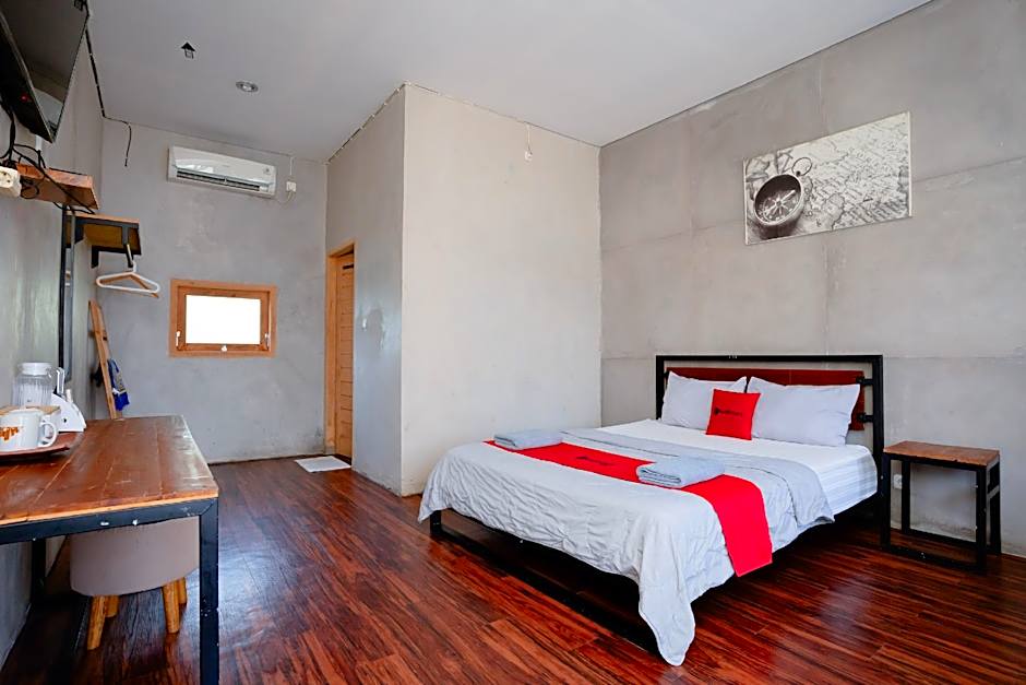 RedDoorz Syariah near Lombok Epicentrum Mall