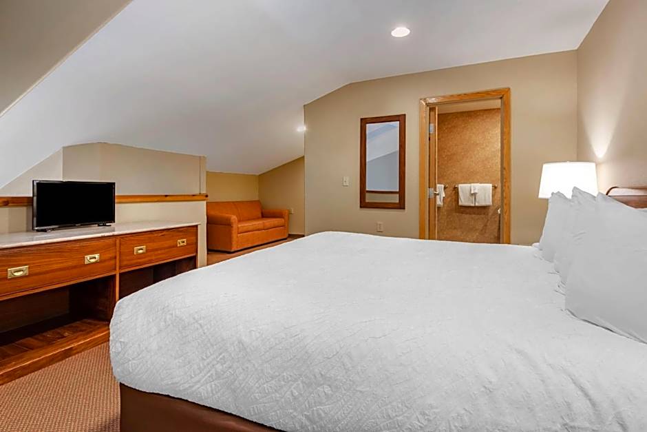 Mountain Edge Suites at Sunapee, an Ascend Collection Hotel