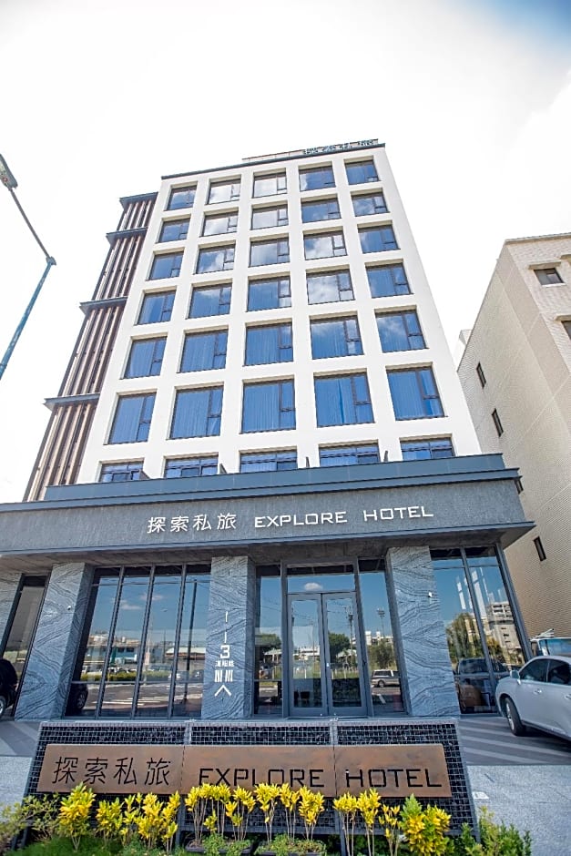 Explore Hotel