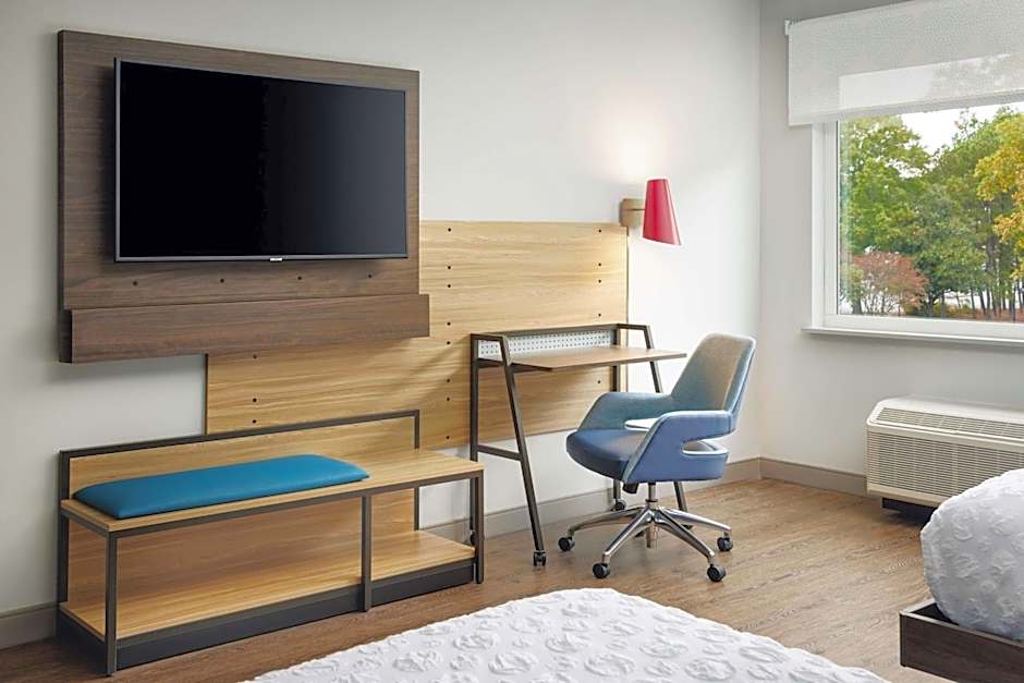 Tru by Hilton Atlanta Northlake Parkway