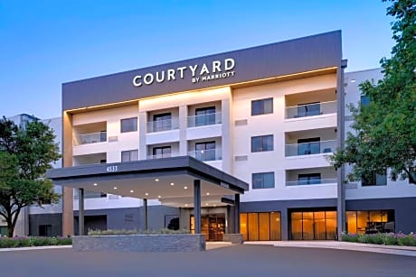 Courtyard Austin South