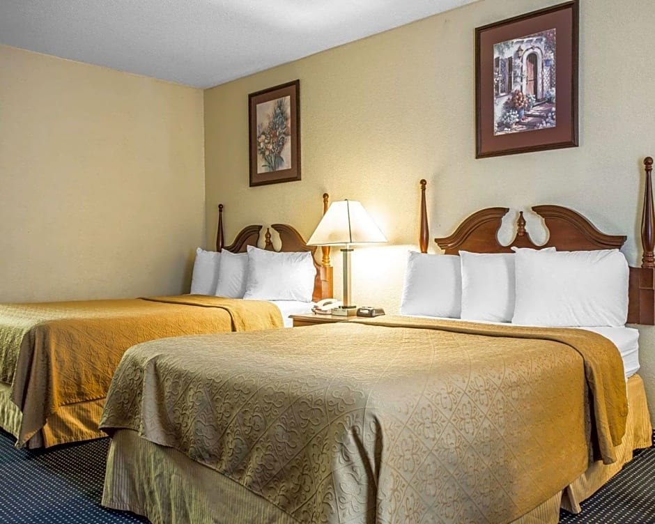 Quality Inn Manning I-95