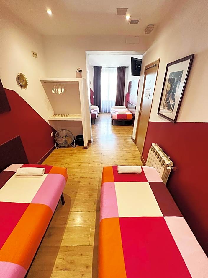 Hostal La Casa de La Plaza