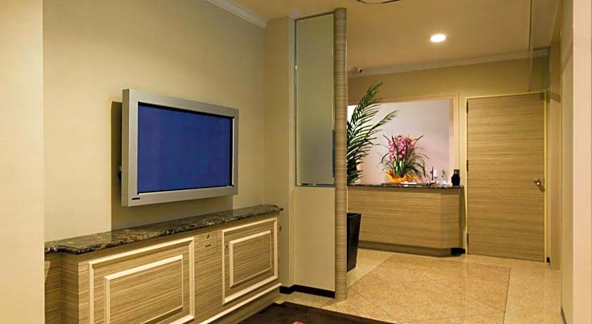 Hotel Fine Garden Matsuzaka II