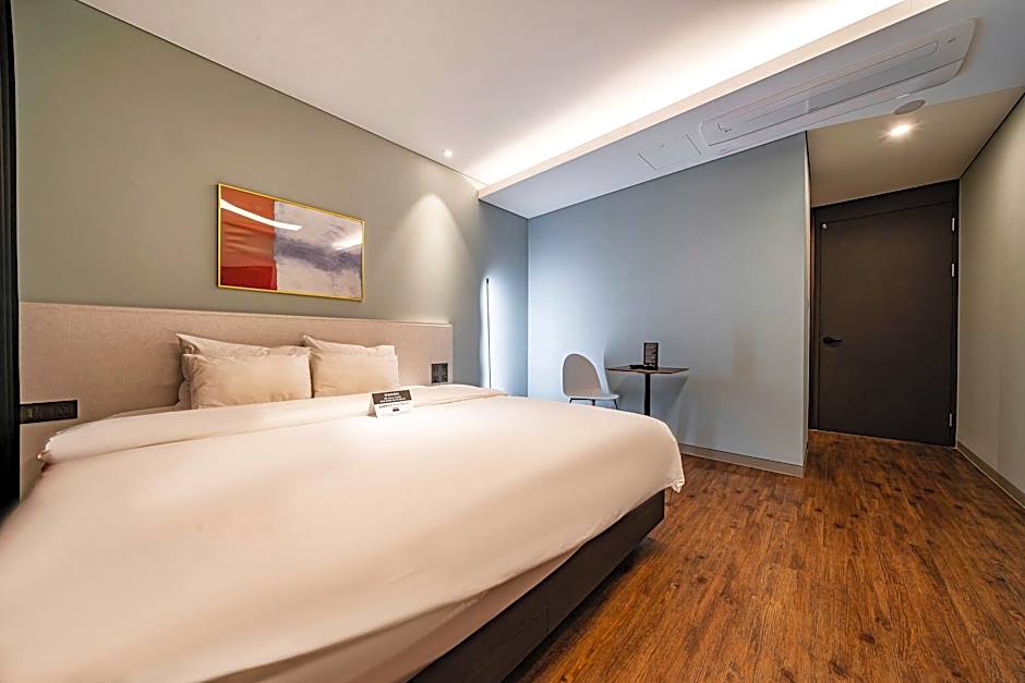 Hotel Zam 101