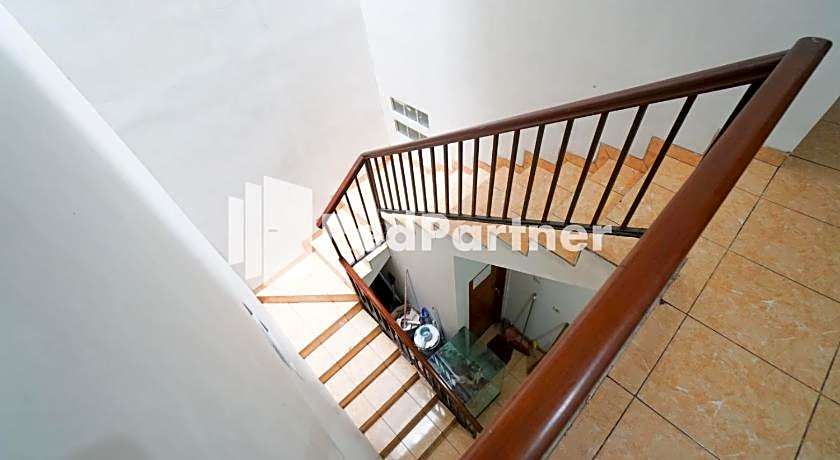 Bright Residence near ITC Mangga Dua Mitra RedDoorz