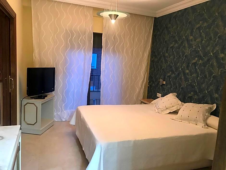 Hotel Reina Victoria