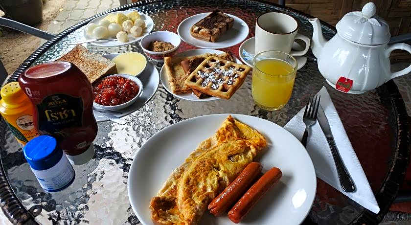 HI Karon Beach Hotel