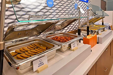 Holiday Inn Express & Suites Cross Lanes By IHG